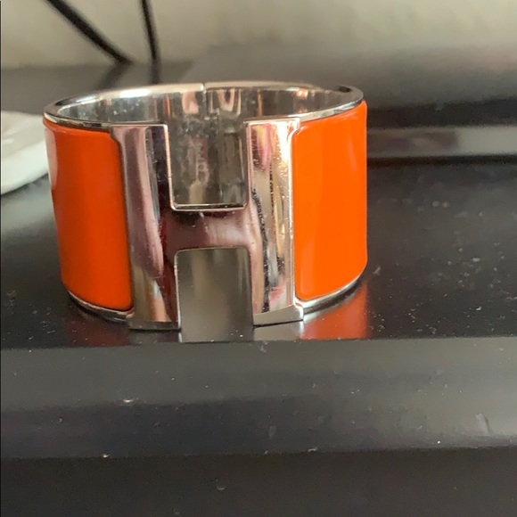 HERMÈS CUFF BRACELET - Picture 2 of 5
